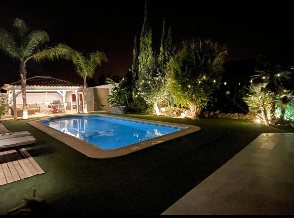 Suite Piscina: Alojamiento Privado con Sofá Cama San Vicente Raspeig Exterior photo