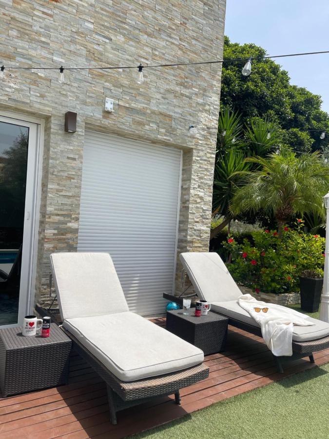 Suite Piscina: Alojamiento Privado con Sofá Cama San Vicente Raspeig Exterior photo